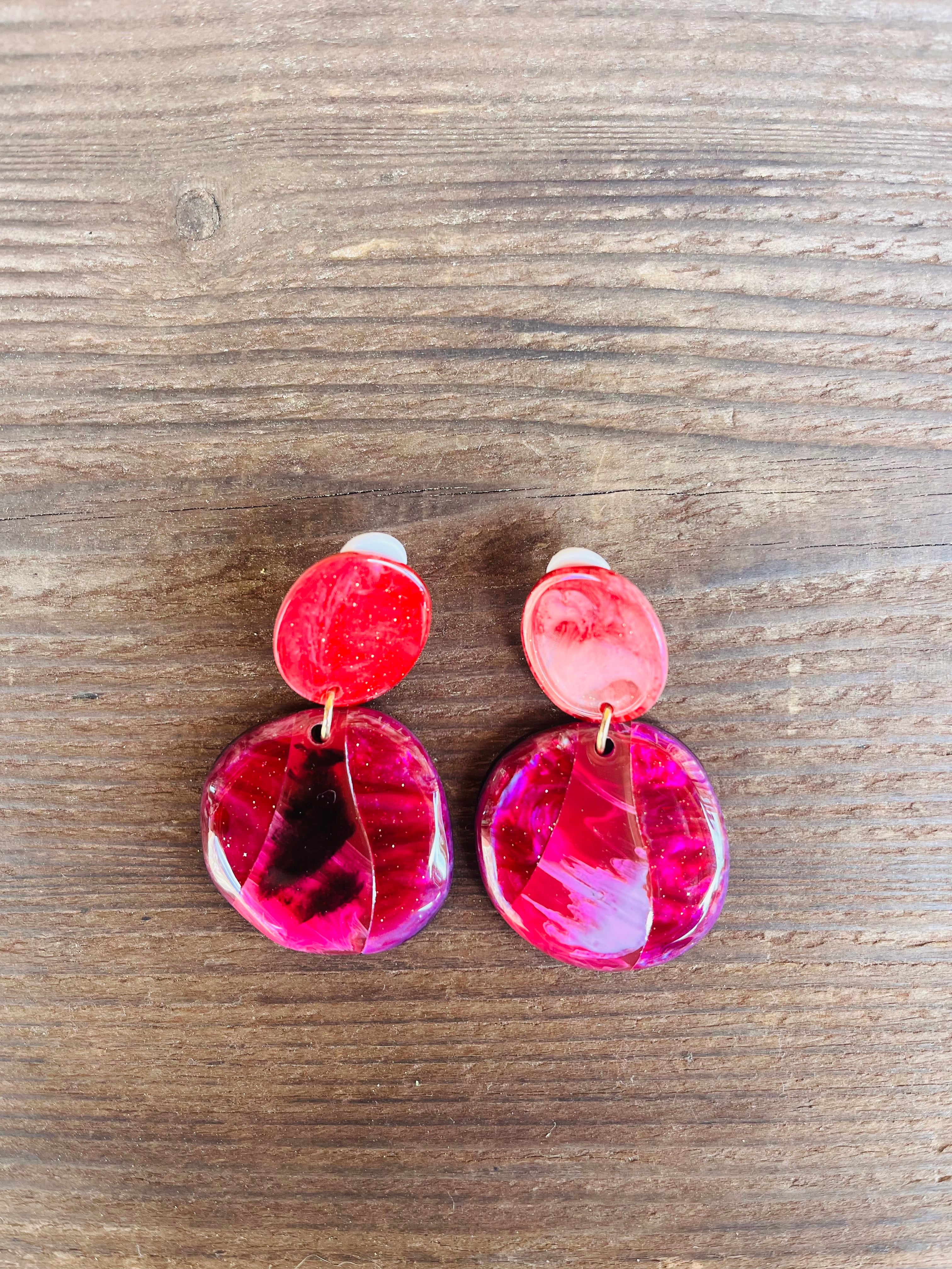 Boucles d'oreilles doré « ruban fuschia » - Un grand marché Boucles d'oreilles doré « ruban fuschia » - Un grand marché